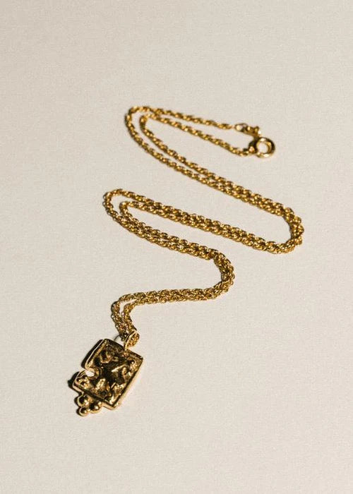 Pamela Card - Royal Prowess Necklace 18"