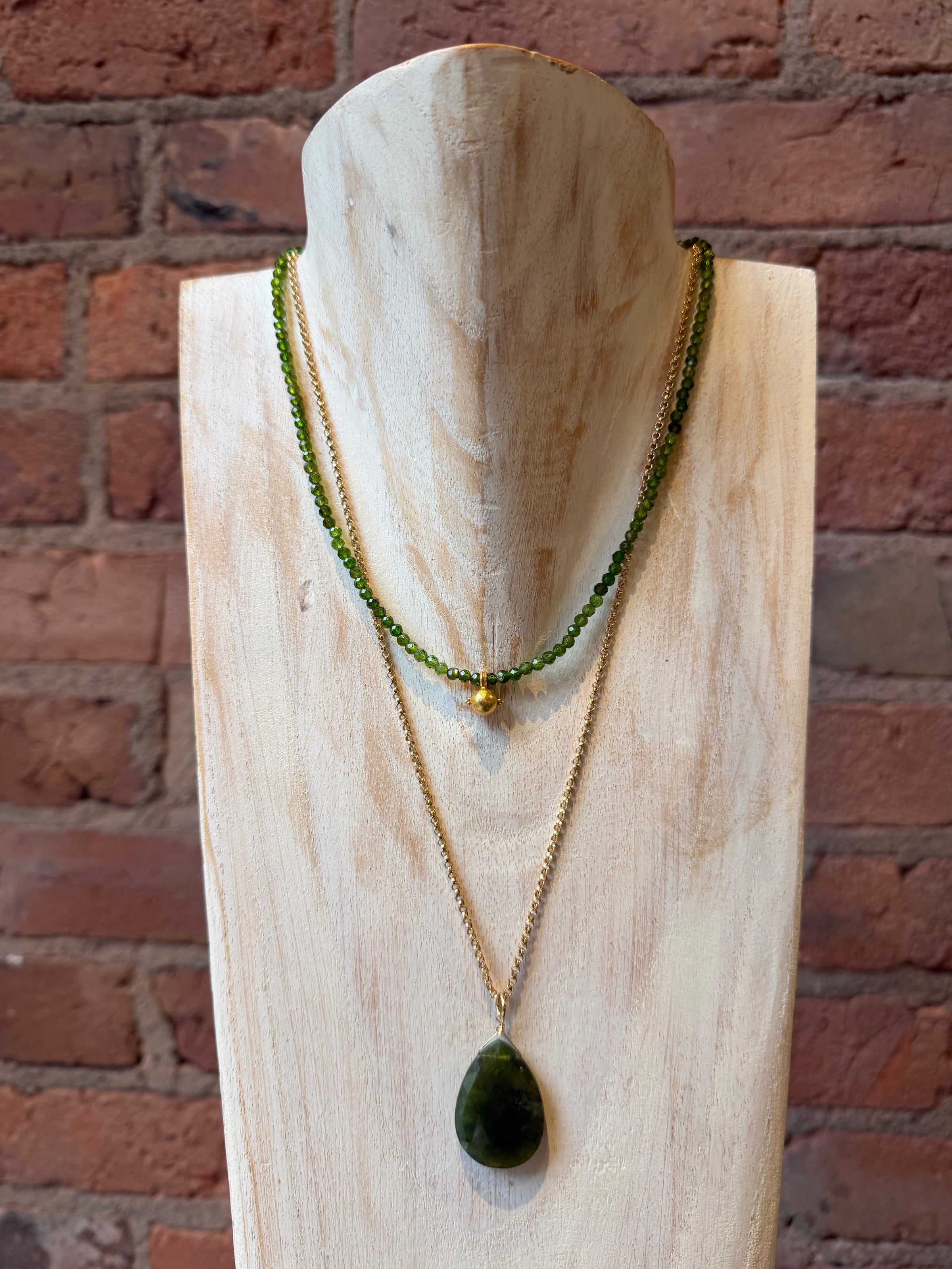Studio Skanda by Mary Wakefield - Chrome Diopside with Lemon Quartz Necklace