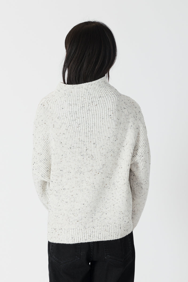 Lyla & Luxe - Evolet - Flecked Ribbed Mockneck Sweater in Off White