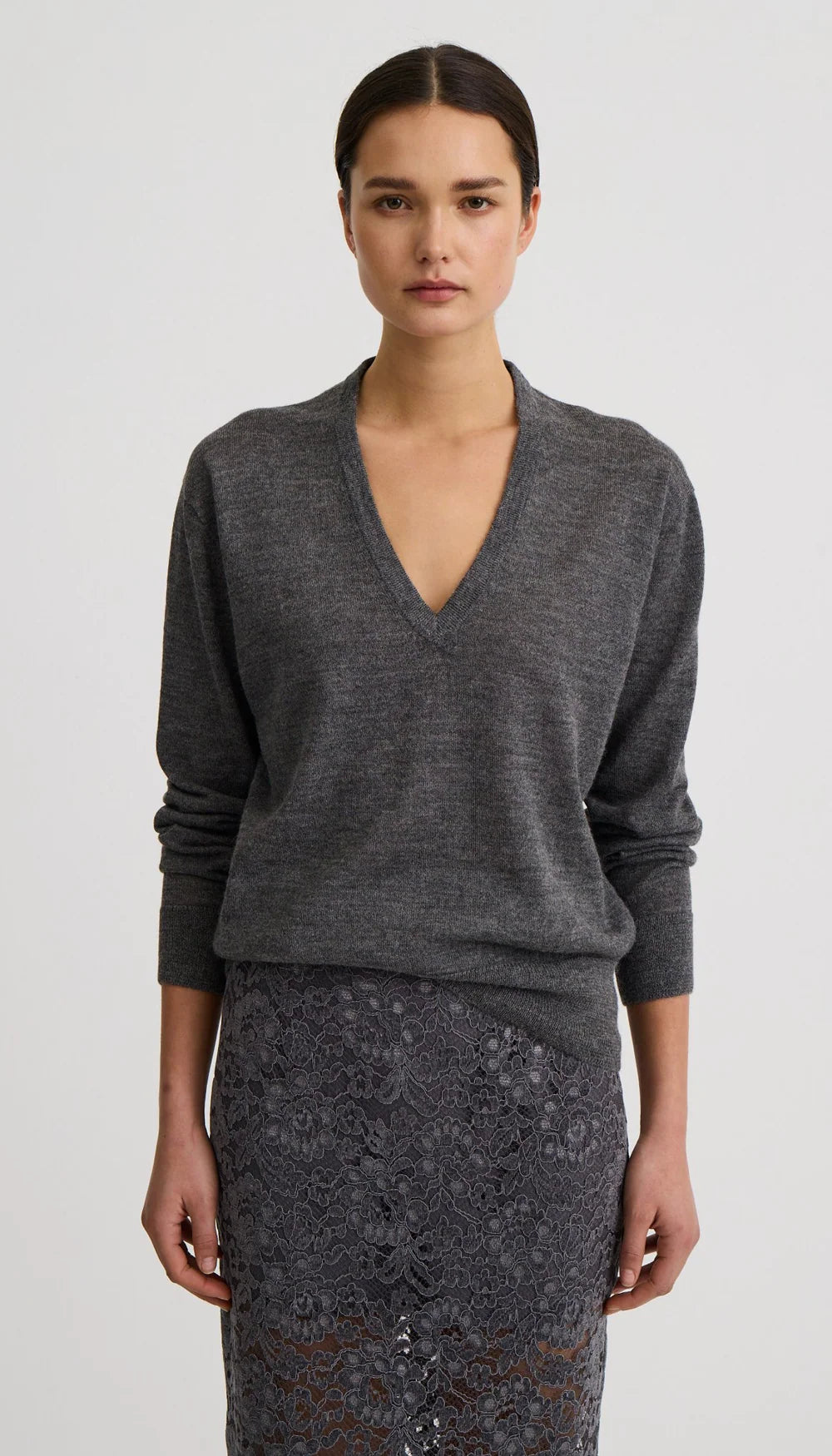 Smythe - Boyfriend V-Neck Sweater in Grey