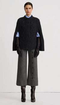Smythe - Cable-Knit Cape in Charcoal