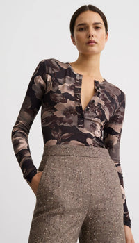 Smythe - Scrunch Sleeve Henley Tee in Carbon Floral