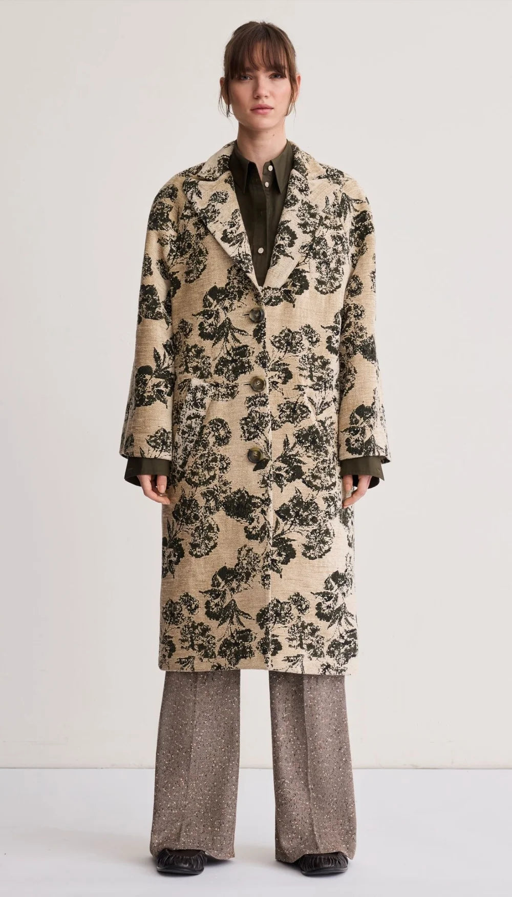 Smythe - Raglan Coat in Olive Jacquard