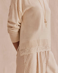Splendid - Georgie Lace Trim Pullover in Wheat Heather