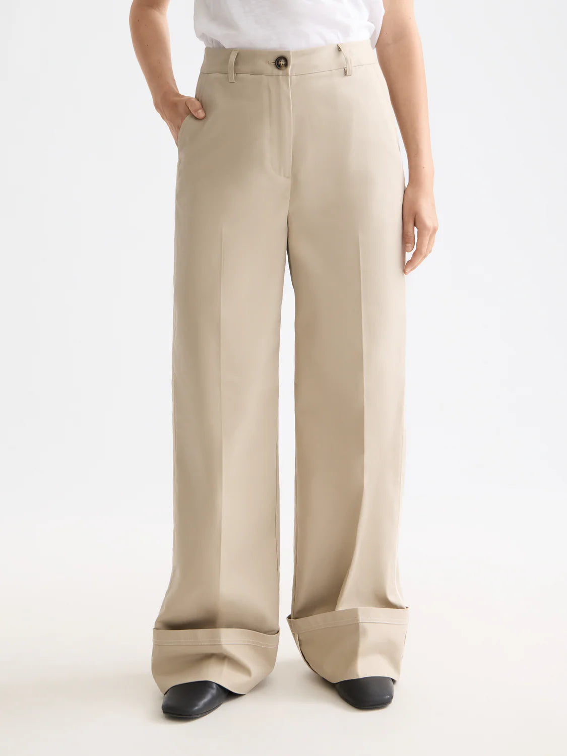 Scotch & Soda - Luca High Rise Wide Leg Cuff Chino Pant in Plaza Taupe