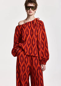 Essentiel Antwerp - Kolorful Oversized Top in Firestarter