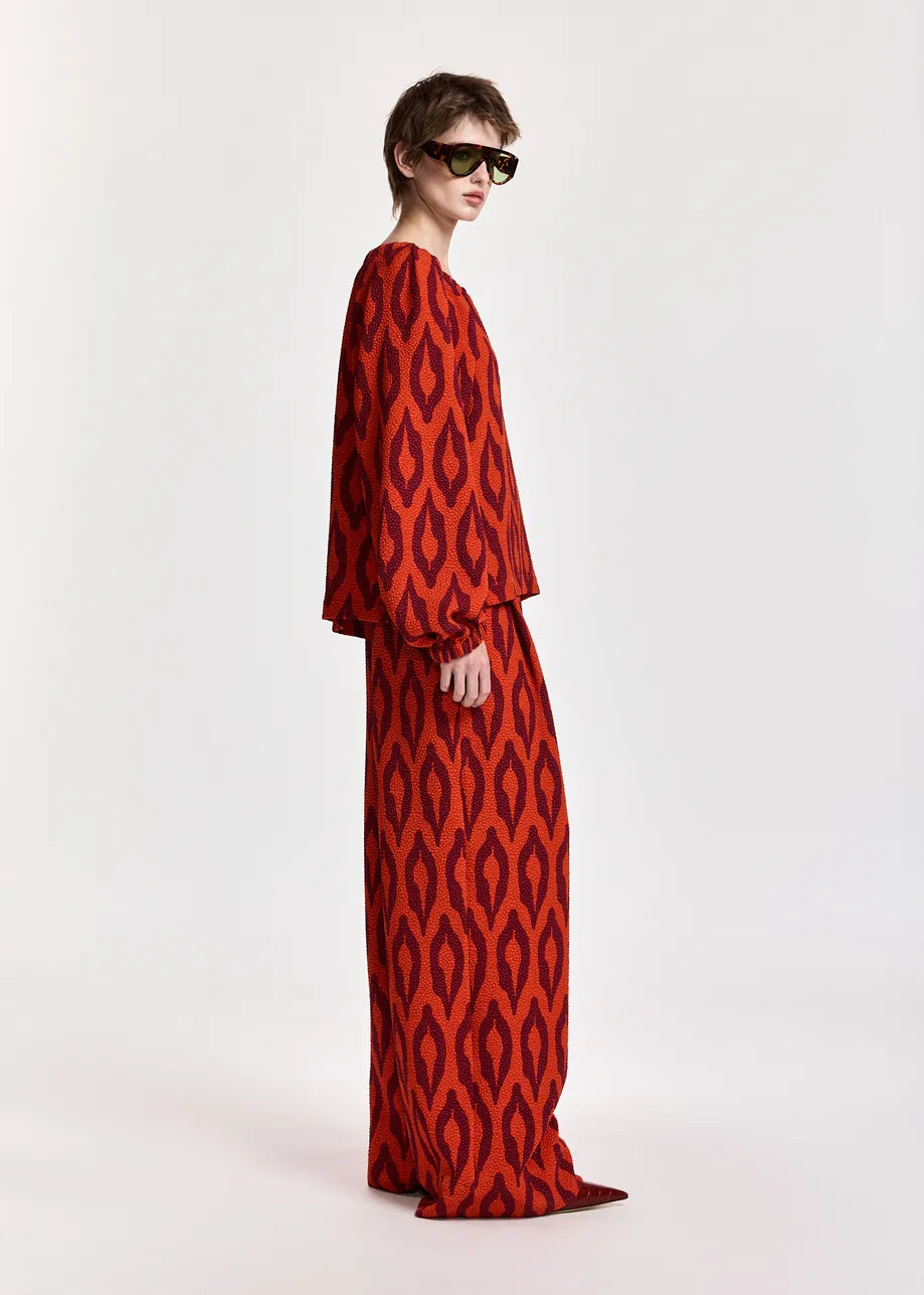 Essentiel Antwerp - Kolorful Oversized Top in Firestarter