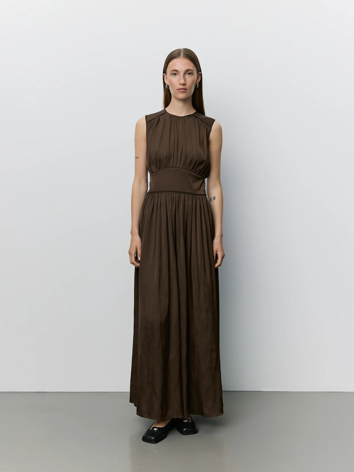Sofie Schnoor - LINSW Maxi Dress in Intense Brown