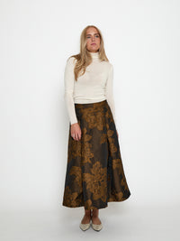 Minus - Andie Midi Skirt in Tiramisu