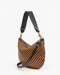 Clare V. - Moyen Messenger in Woven Zig-Zag Black/Natural