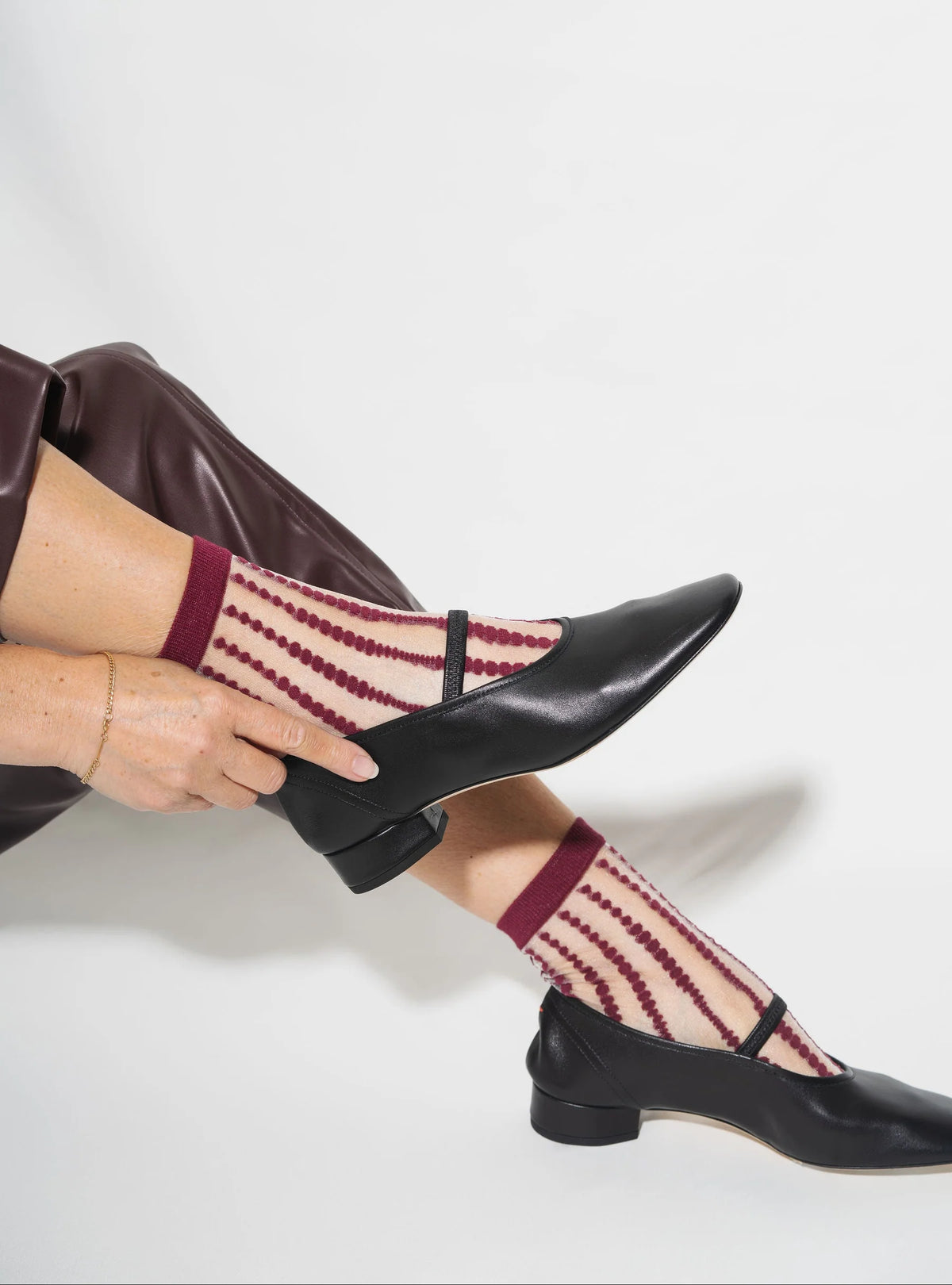 Unified - Sheer Bubble Socks