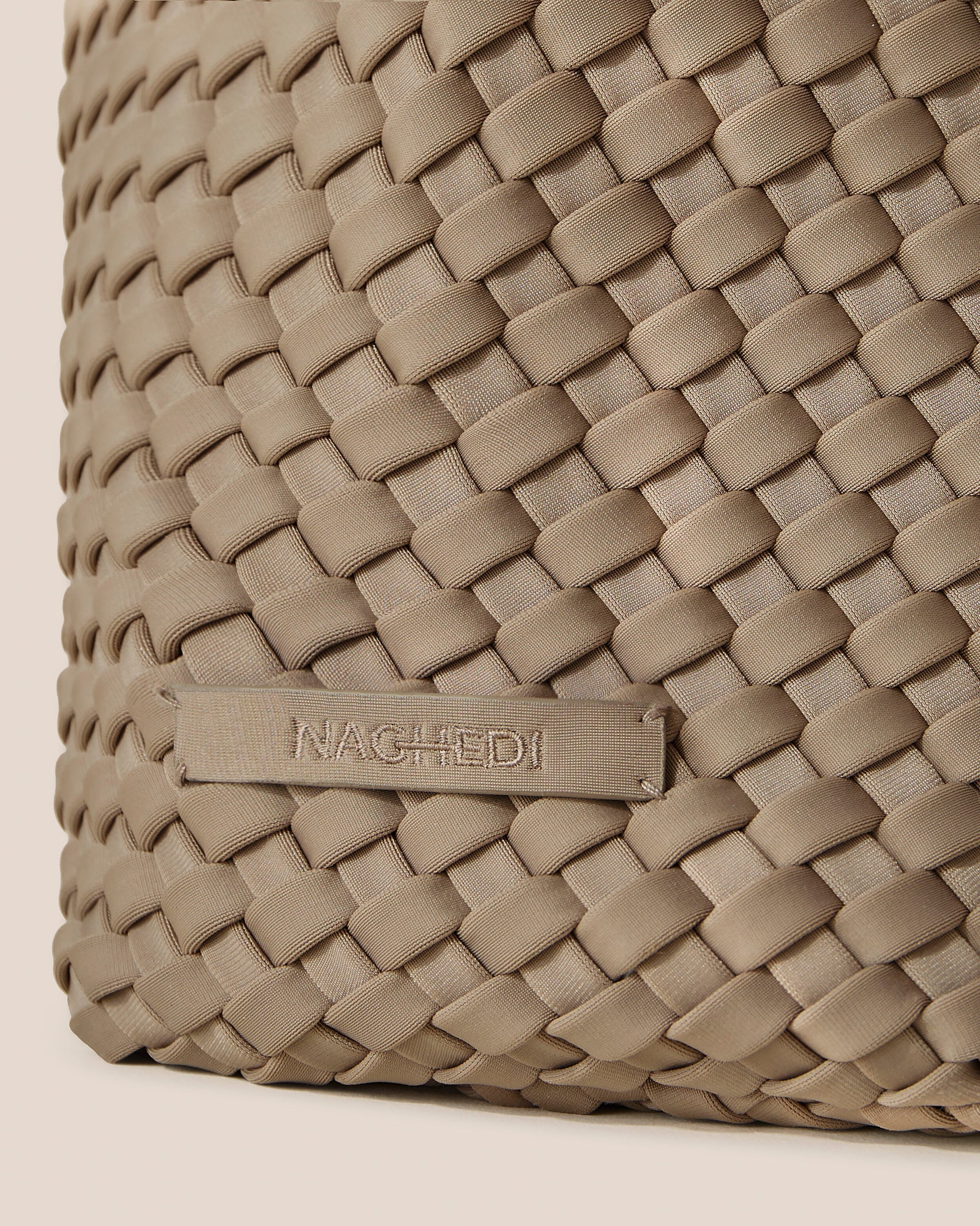 NAGHEDI - Nomad Medium Hobo in Cashmere