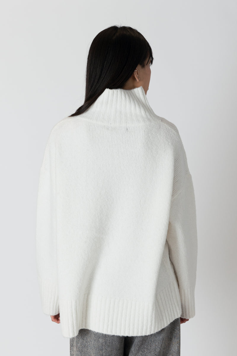 Lyla & Luxe - Oliver Luxe - Eco Mockneck Sweater in Off White