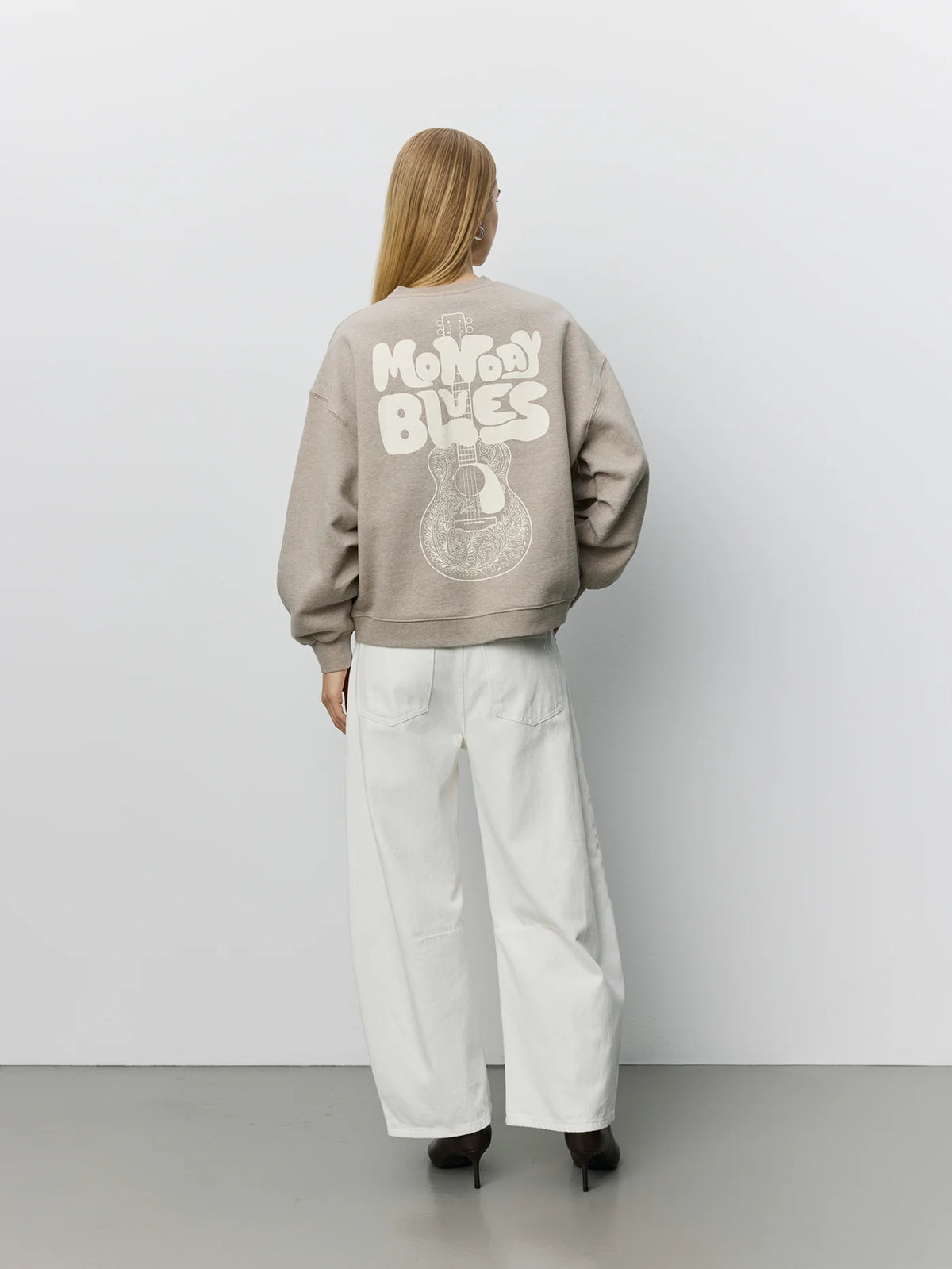 Sofie Schnoor - OTILASW Printed Sweatshirt in Light Brown