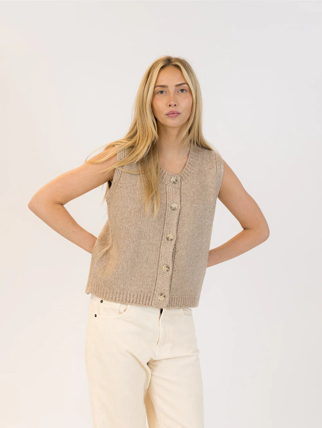 Lyla & Luxe - Pam Vest in Driftwood