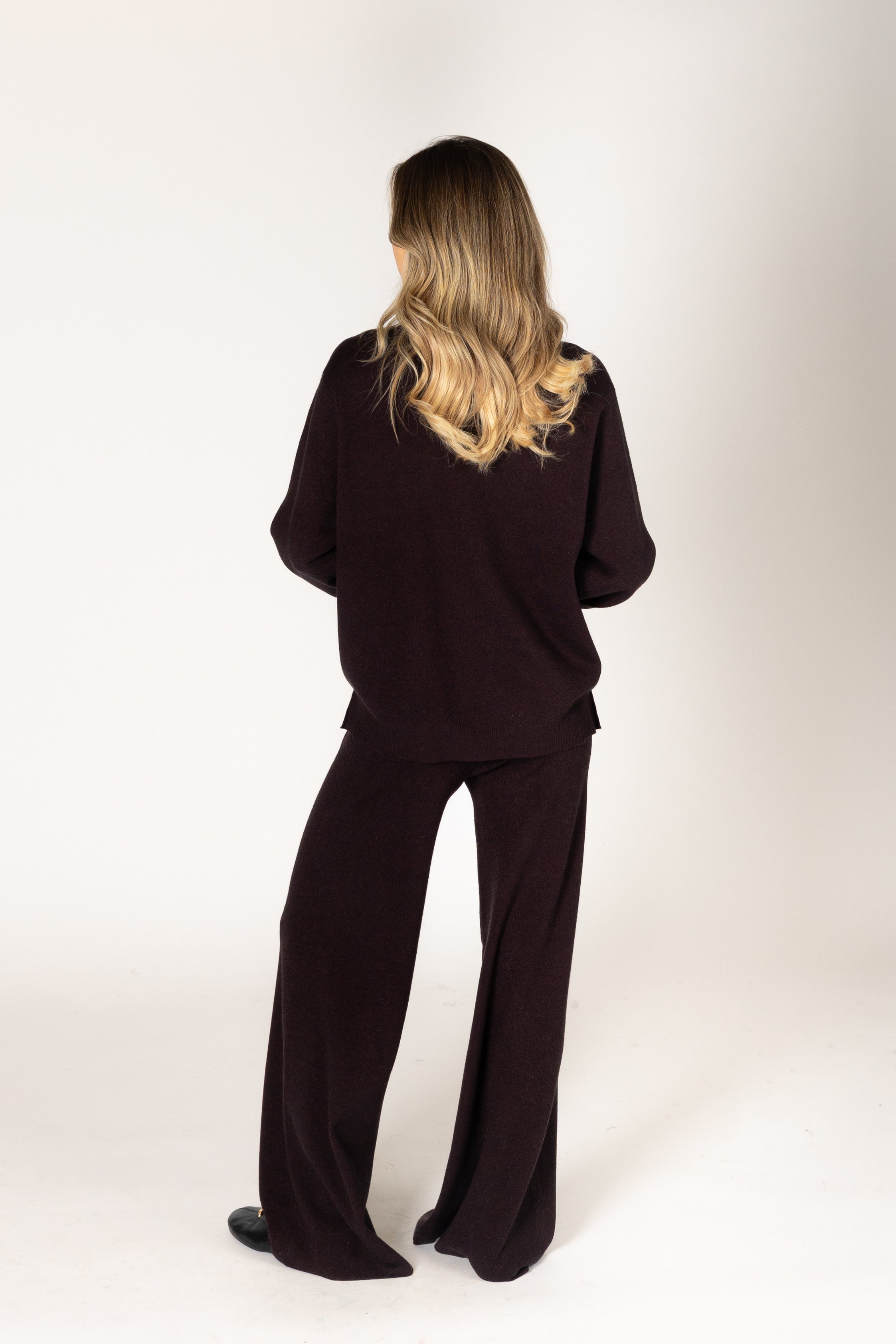 Lyla & Luxe - Pico - Essentials Everyday Pant in Acai