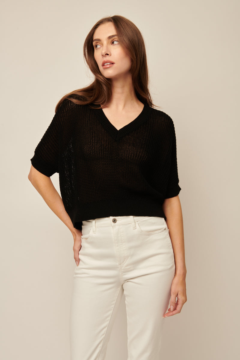 LINE Knitwear - Piper - Short Sleeve Knit V-Neck Pullover