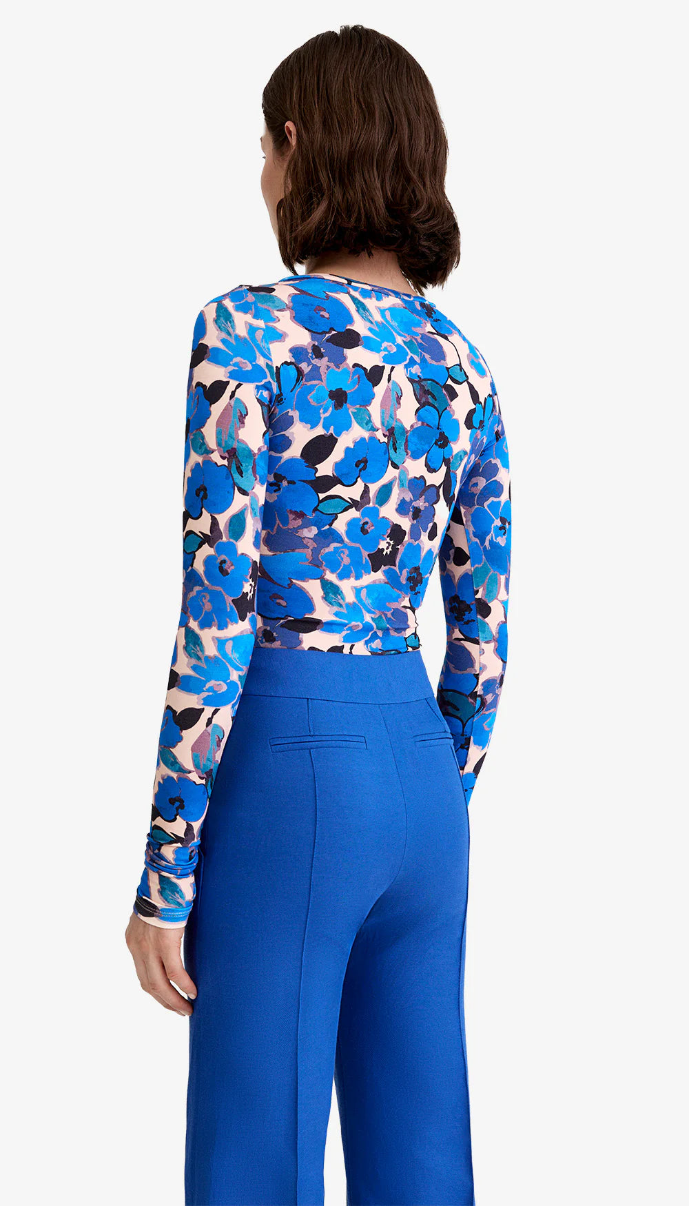 Smythe - Scrunch Sleeve Crewneck Tee in Blush Blue