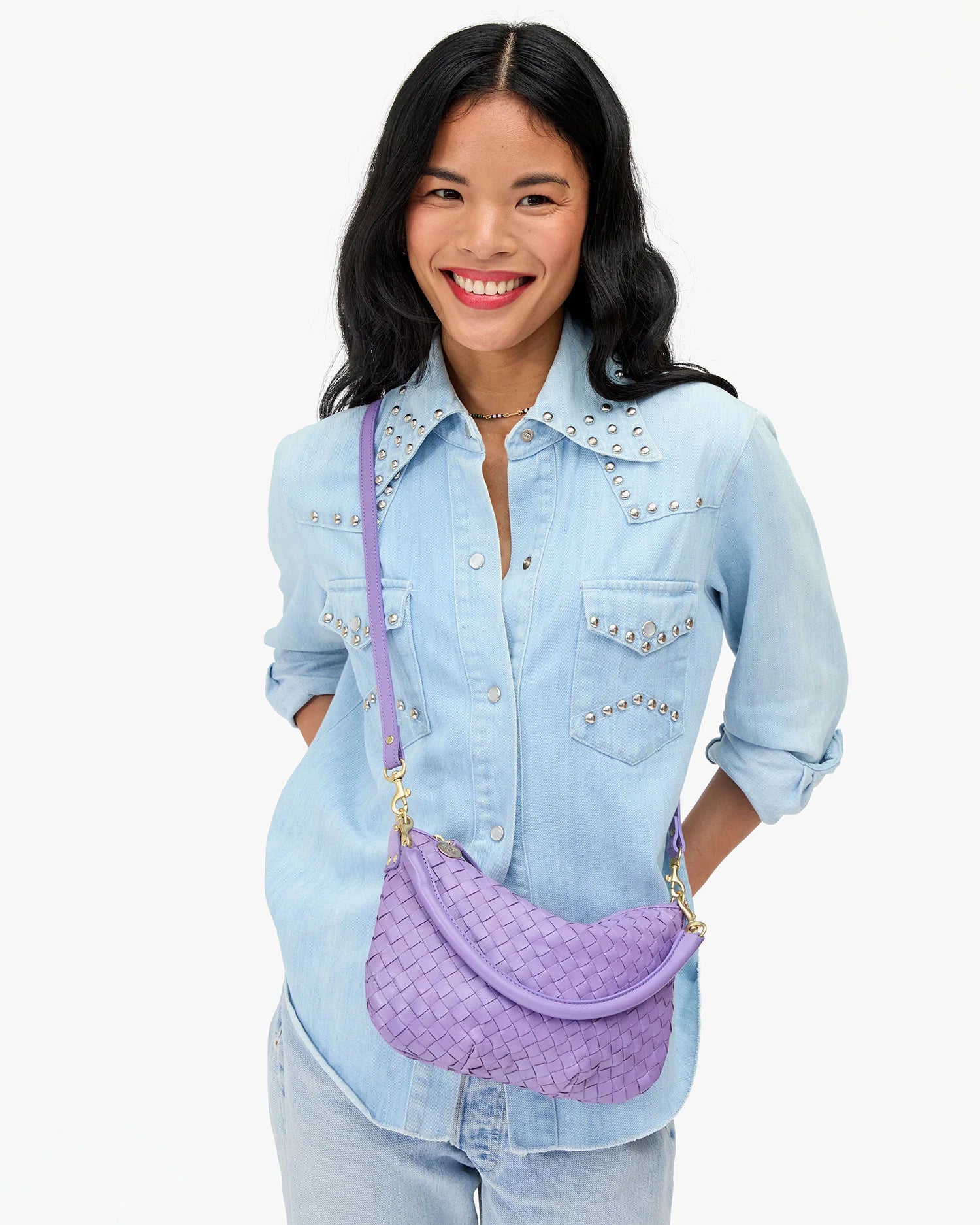 Clare V. - Petit Moyen Messenger in Jacaranda Woven Diagonal