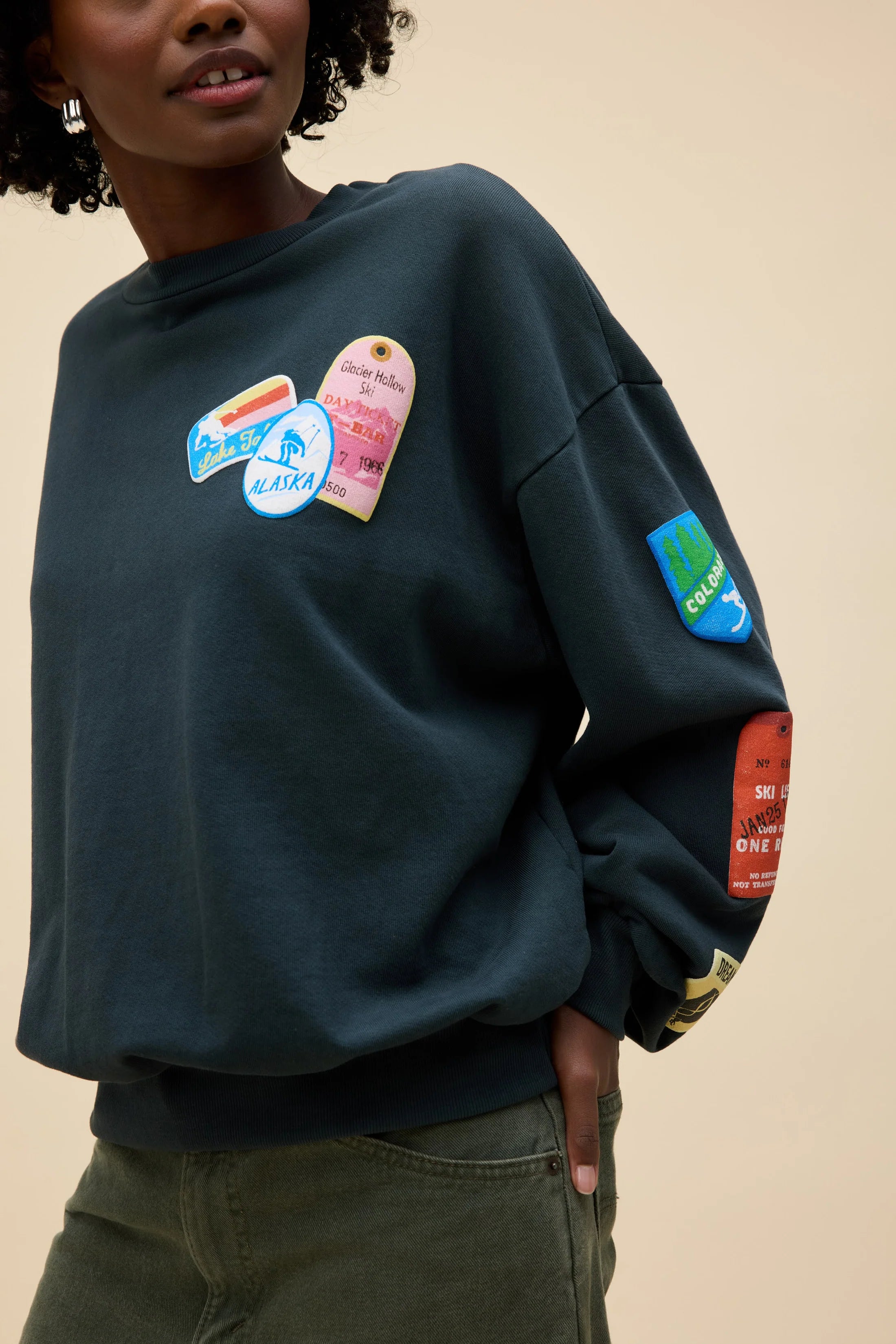DAYDREAMER - Ski Patch & Pass Collector Oversized Sweatshirt in Washed Black
