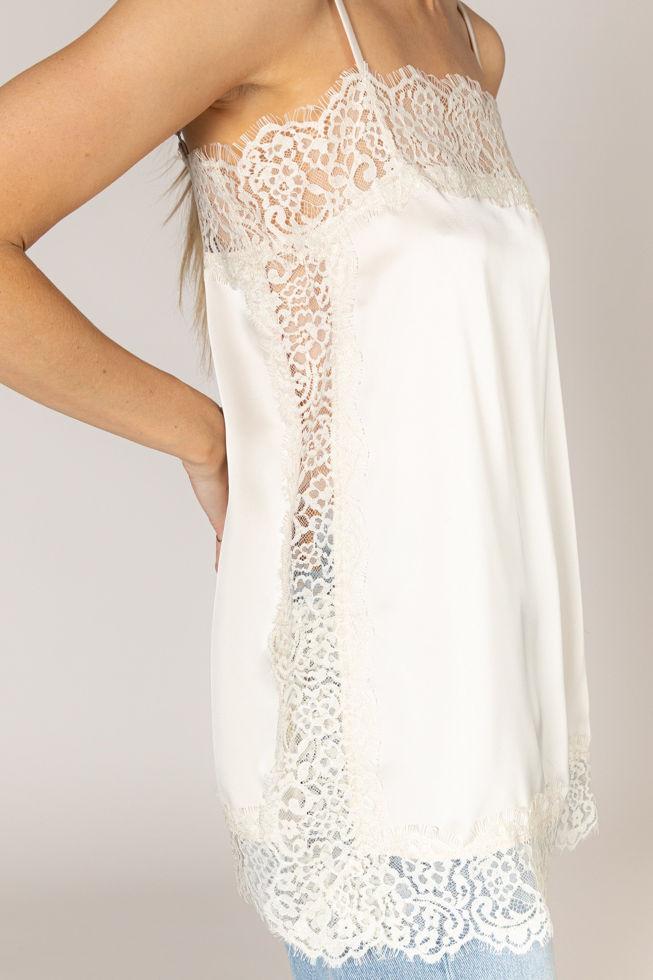 Lyla & Luxe - Lace Cami Top