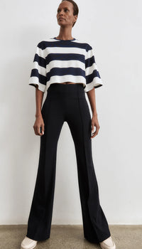 Smythe - Cropped Swing Tee in Navy/White