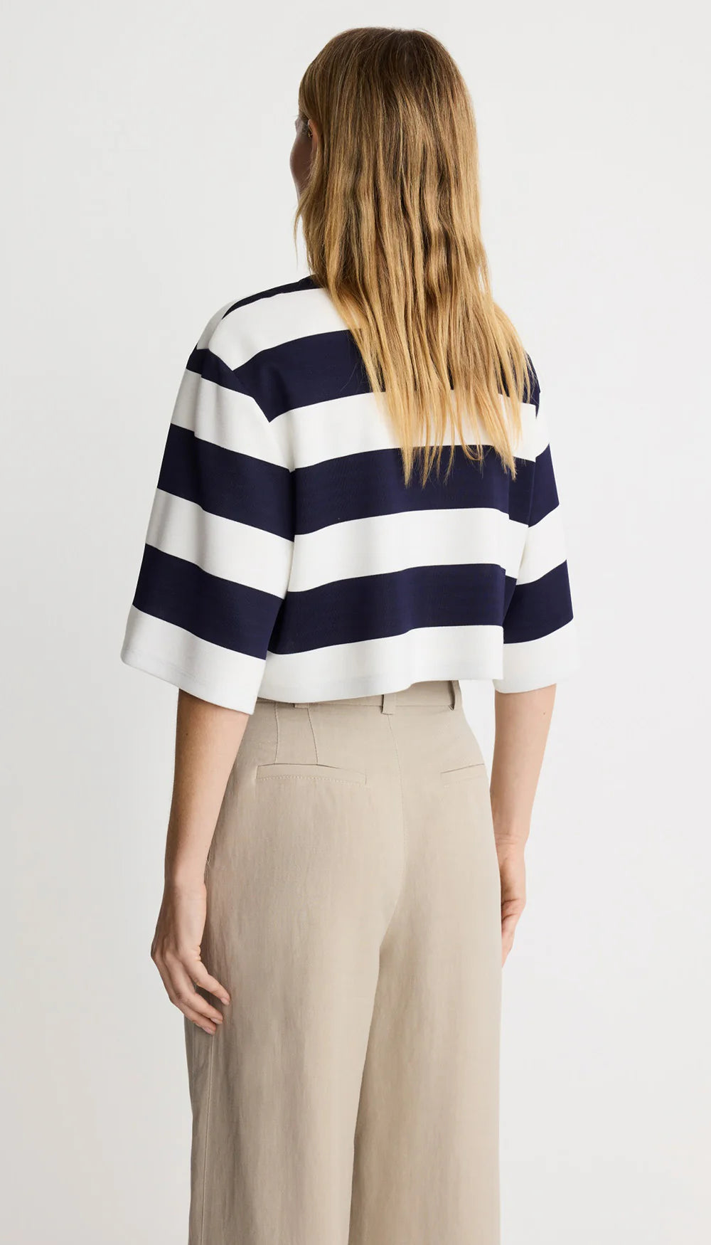 Smythe - Cropped Swing Tee in Navy/White