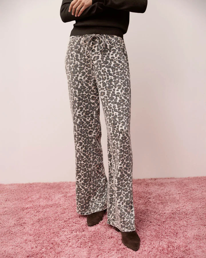 Splendid - Lounge Denim Pant in Leopard