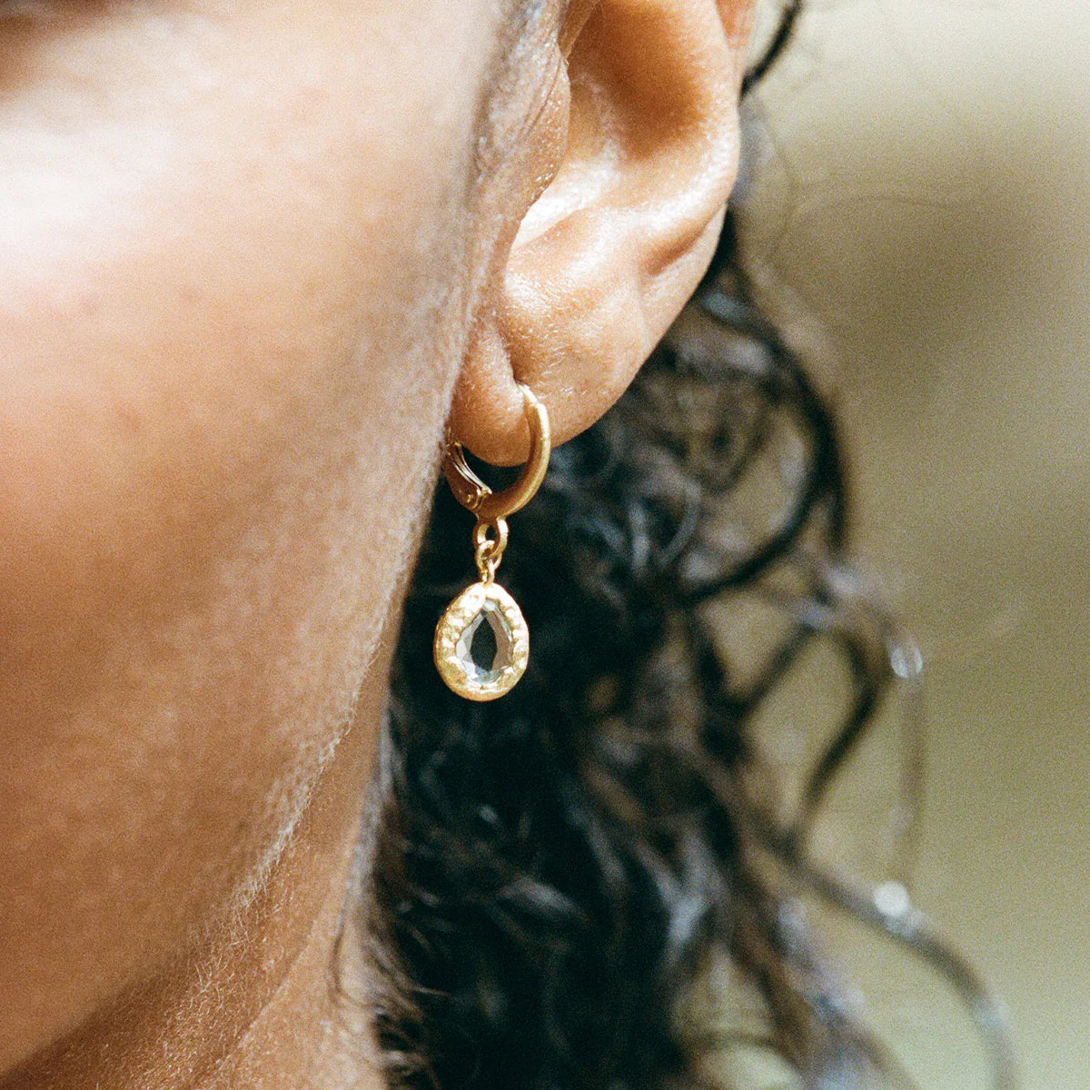 Agapée - Lysia Crystal Earrings