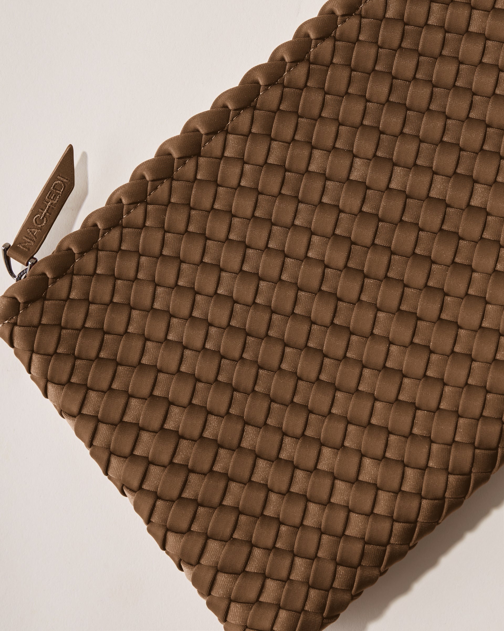 【naghedi】ナゲディNomad Medium Hobo Mink NAGHEDI - Nomad Medium Hobo in Mink – Bernstein & Gold