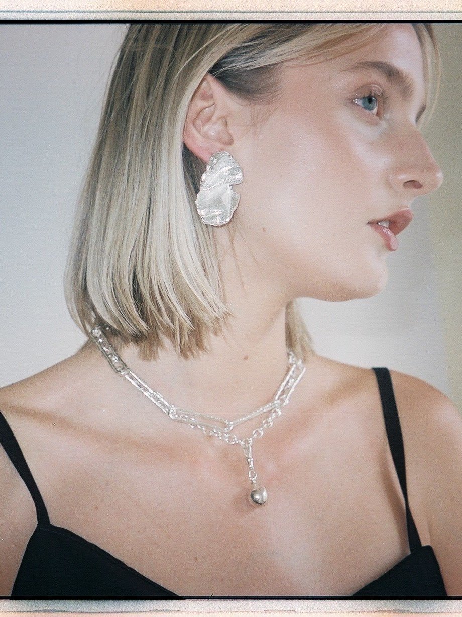 Pamela Card The Dolce Vita Necklace in Silver – Bernstein Gold