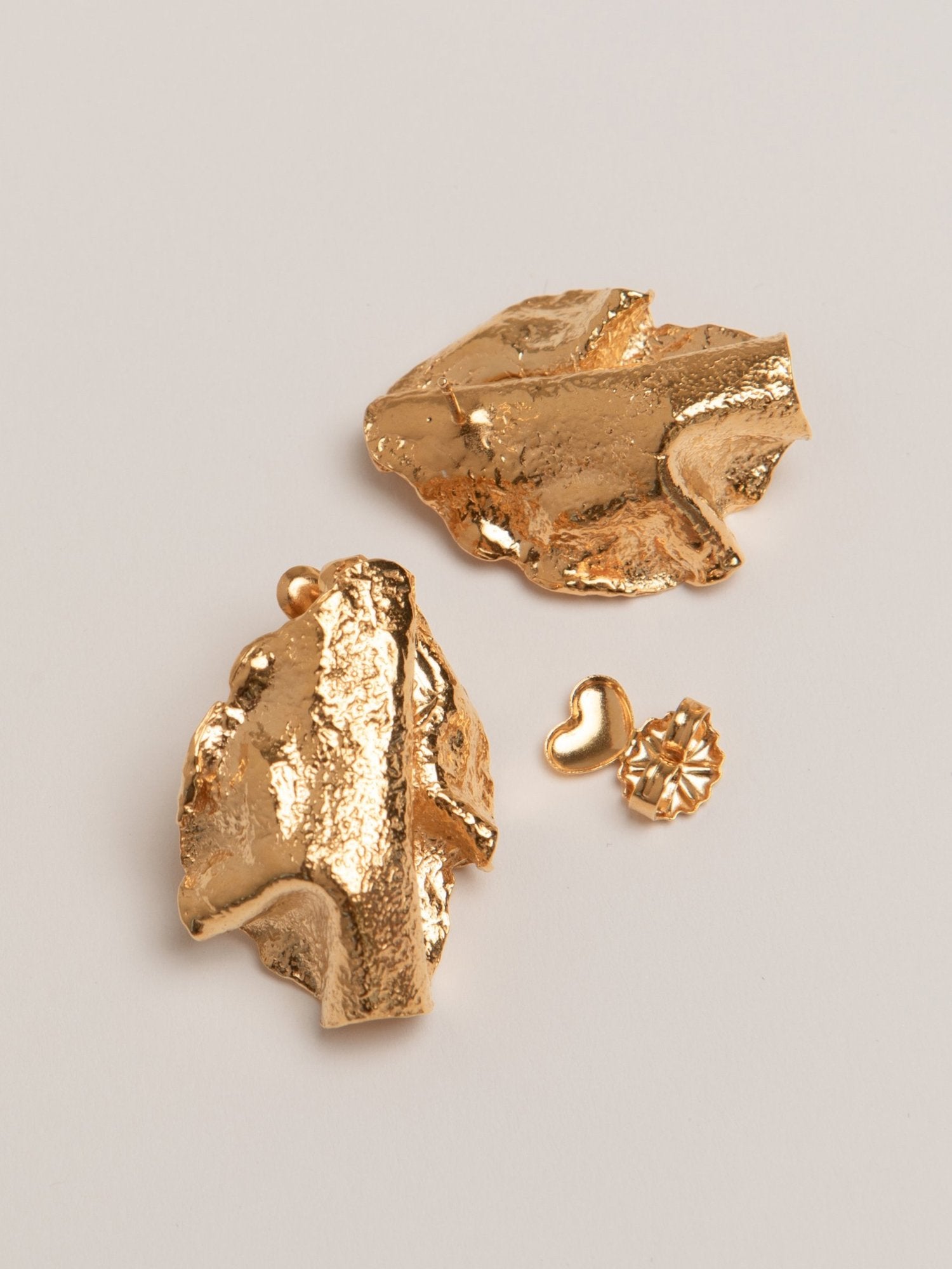 Pamela Card - Coming Alive of Sculpture Earrings in Gold