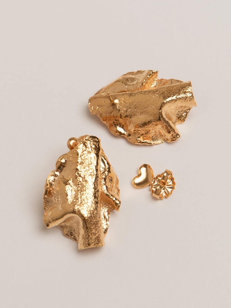 Pamela Card - Coming Alive of Sculpture Earrings in Gold