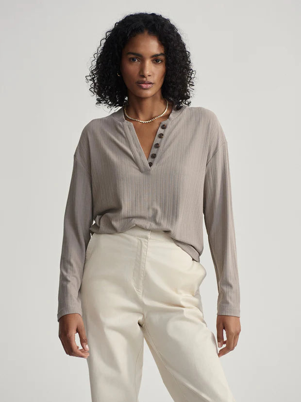 Varley - Lottie Long Sleeve Placket Tee in Cinder