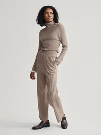 Varley - Simeon Wide Rib Knit Trouser in Fungi