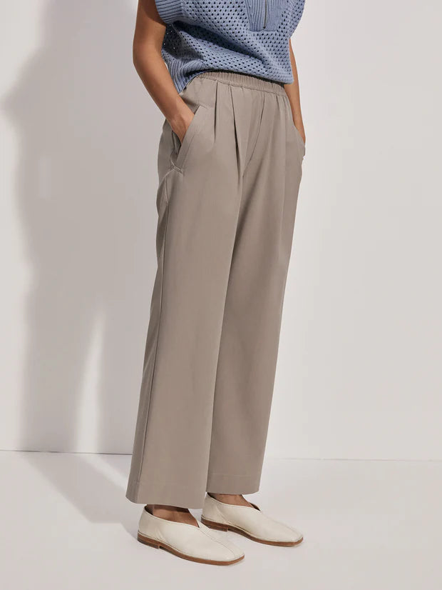 Varley - Tacoma Straight Pleat Pant 28" in Cinder