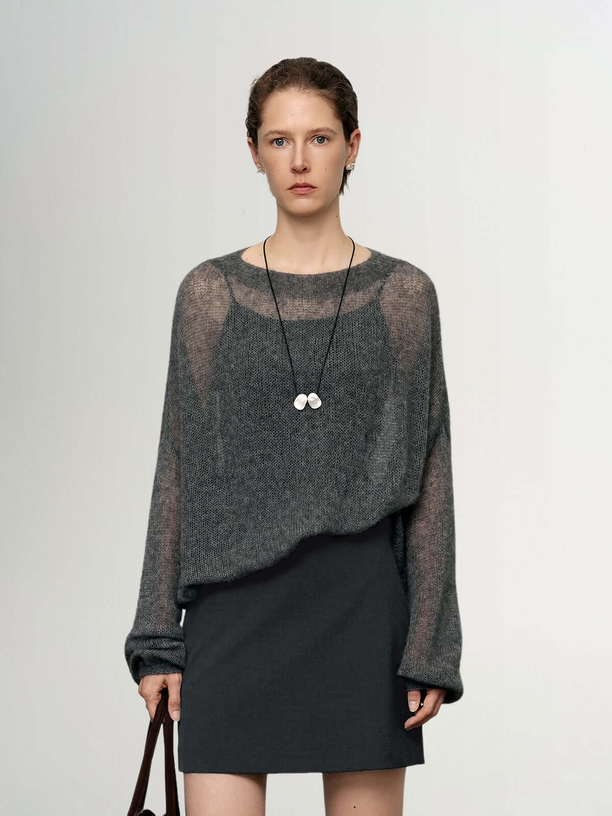 Meilleur Moment - Cashmere Round Neck Sweater in Grey