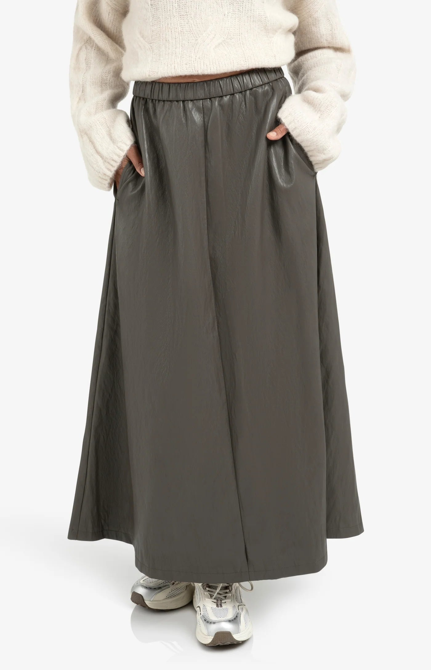 YAYA - Faux leather A-line midi skirt in Dark Taupe Grey je