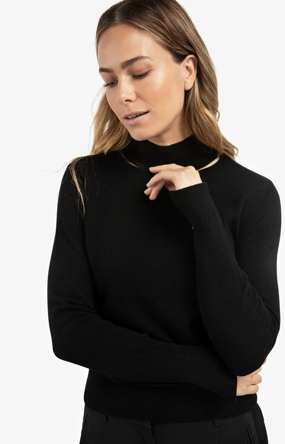 YAYA - Fine Knit Sweater with Cut-Out Neckline in Black