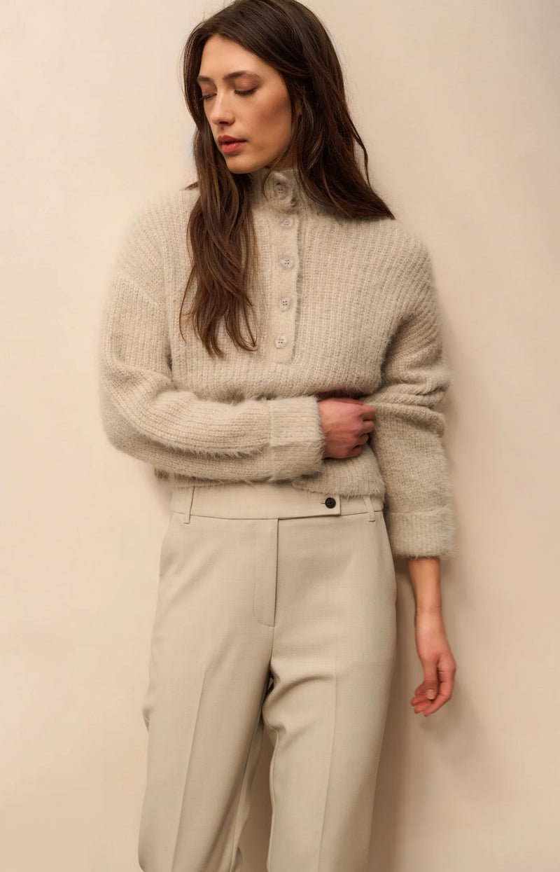 YAYA - Fluffy Cropped Collar Sweater in Cloud Grey