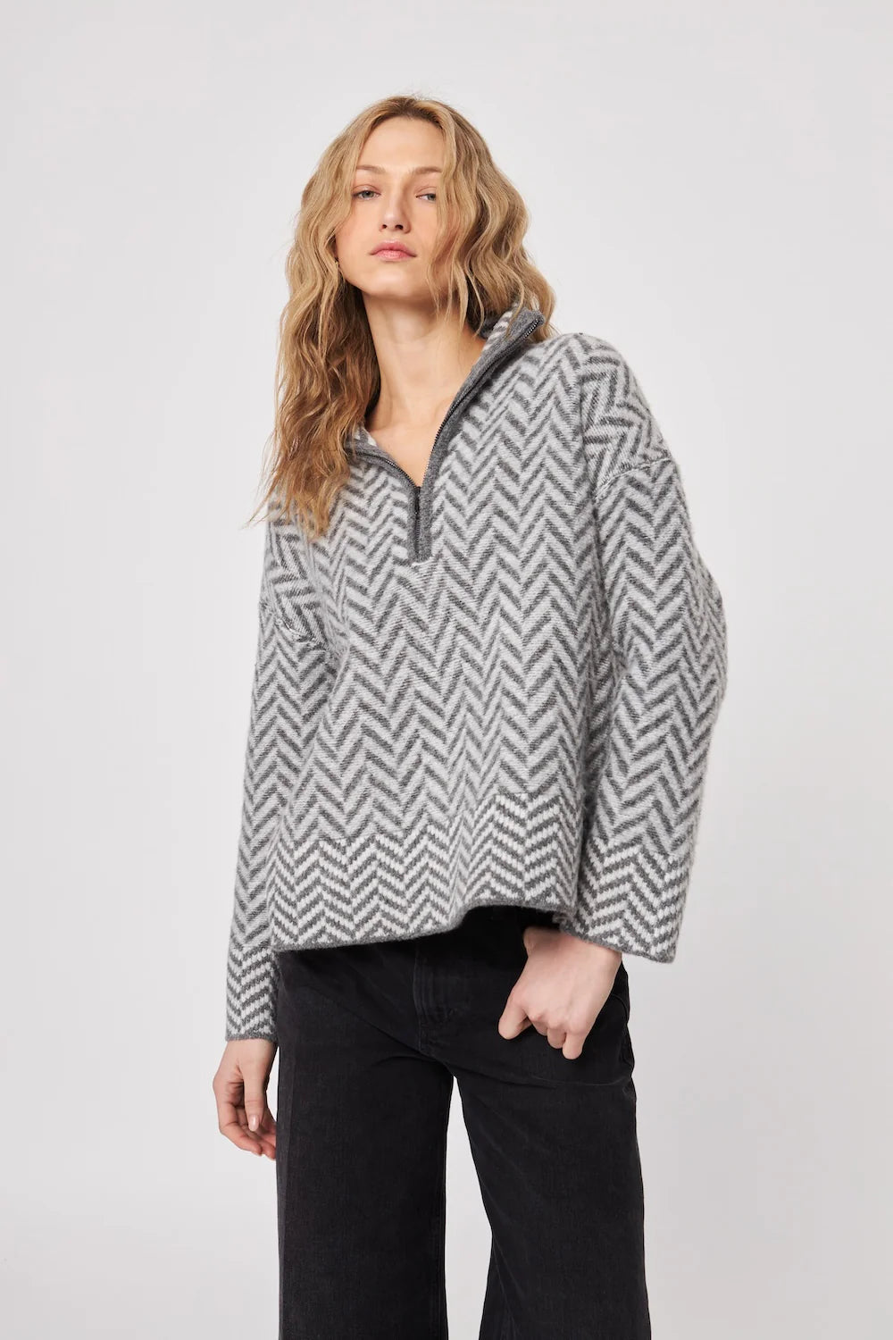 John + Jenn - Dominic Half Zip Sweater in Hiver Gris