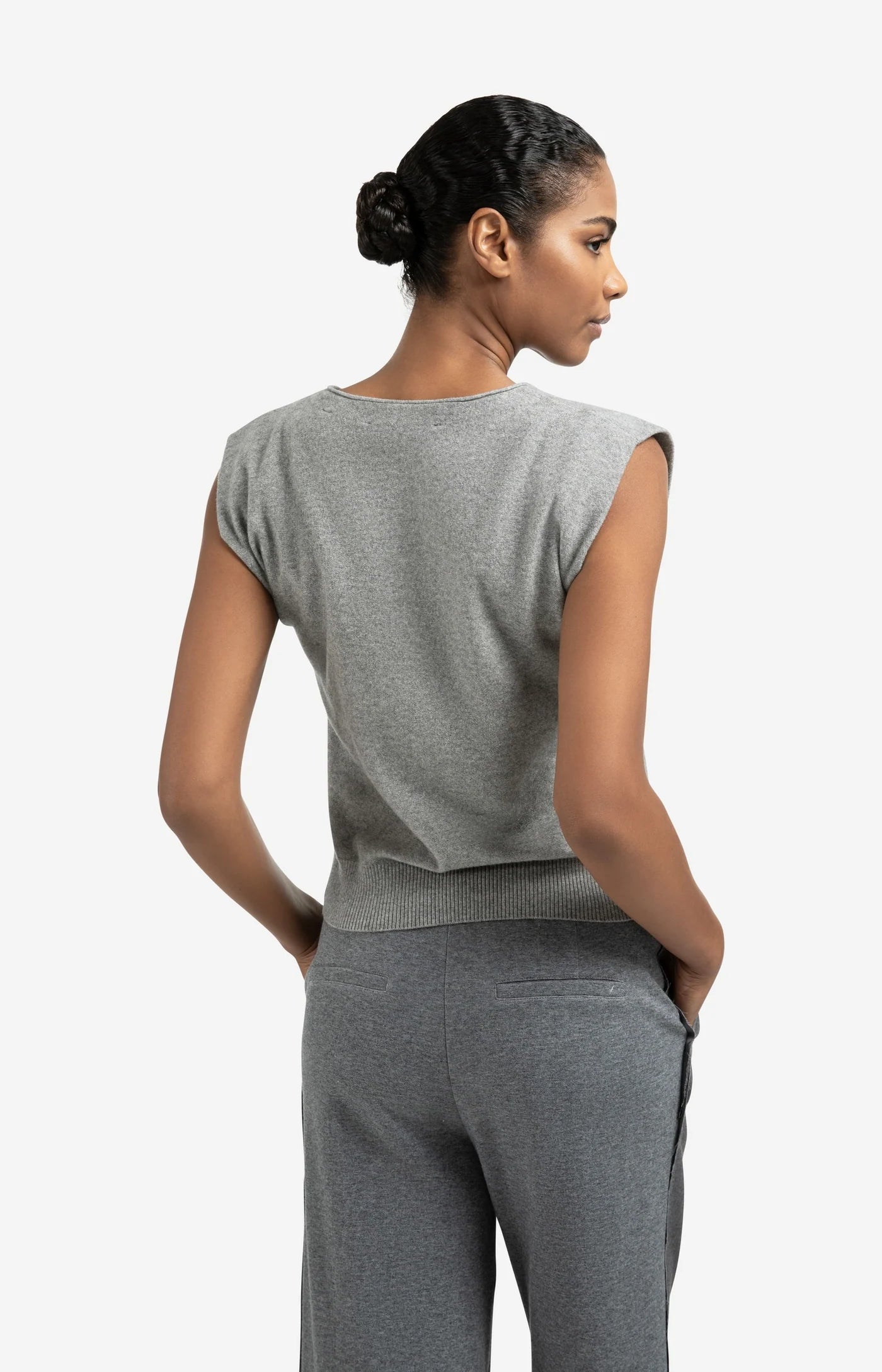 YAYA - Knitted Gilet with asymmetric buttoning in Medium Grey