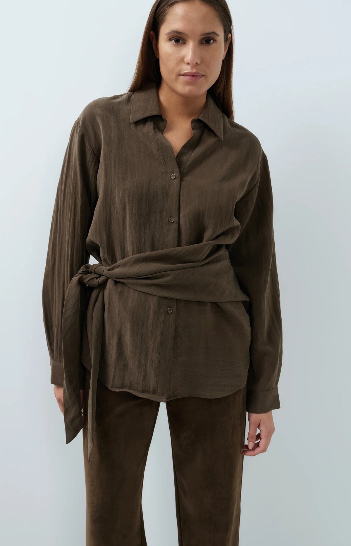 YAYA - Knotted Long Sleeve Blouse in Slate Black Brown