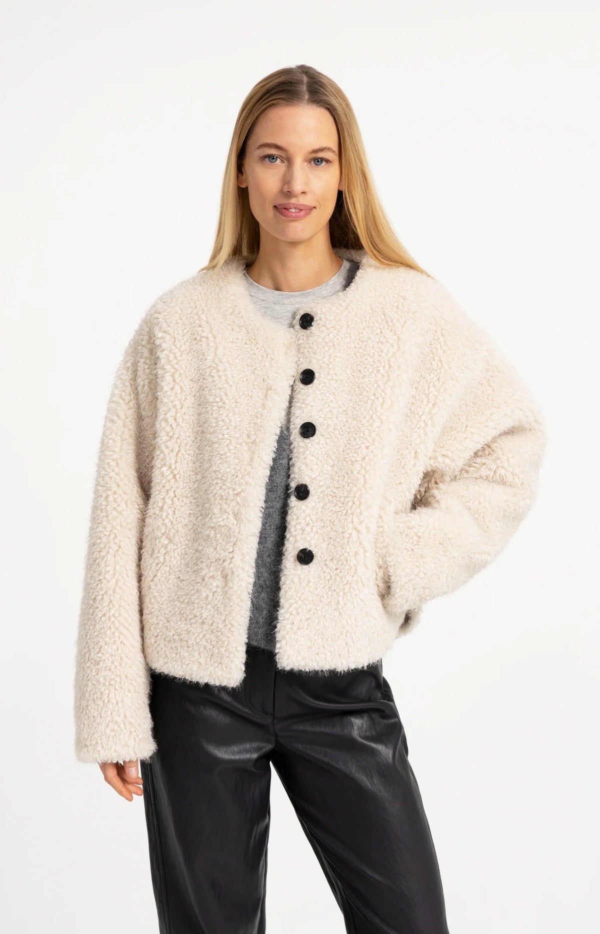 YAYA - Oversized Faux Fur Jacket in Bleached Sand Beige