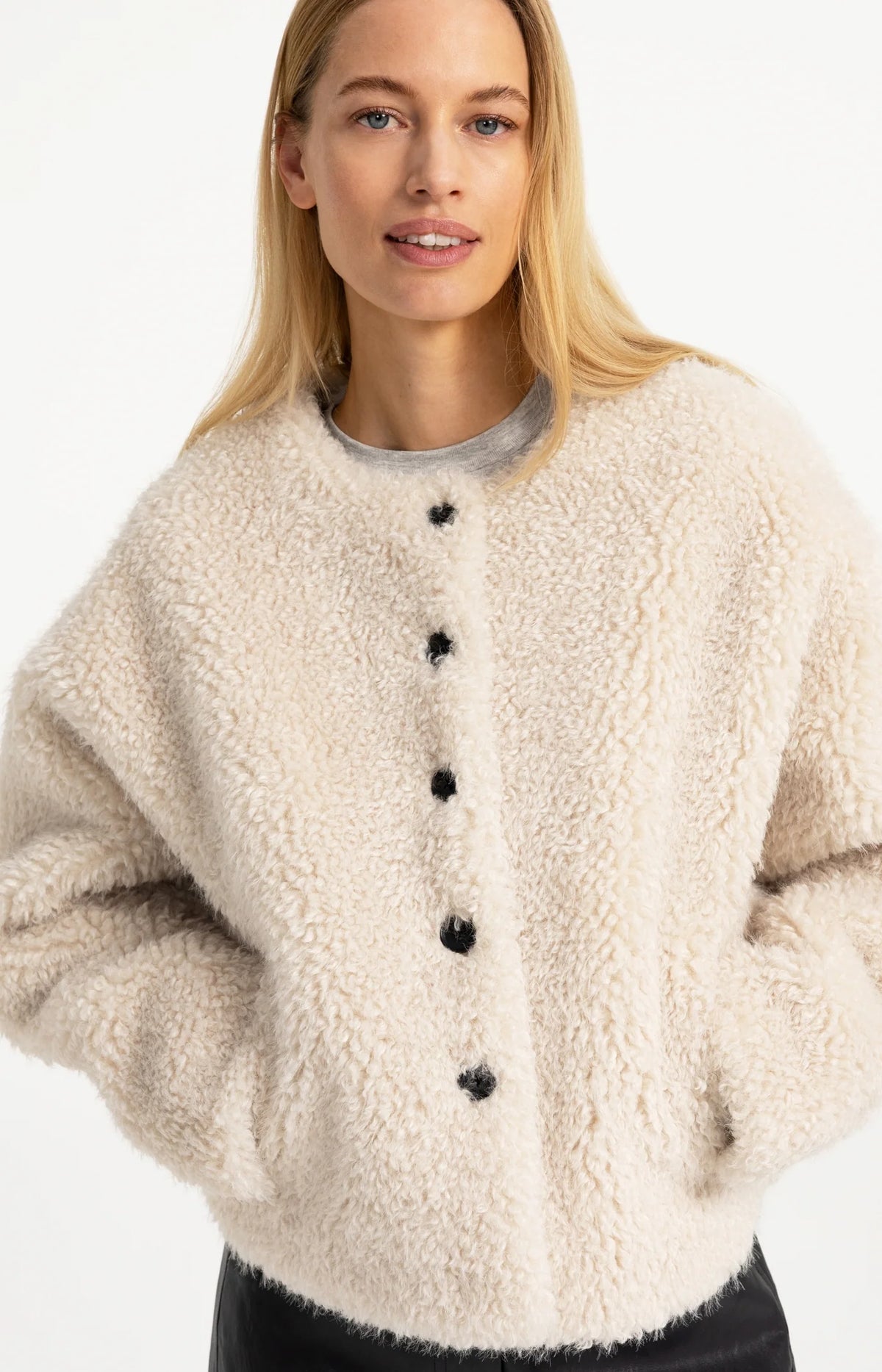 YAYA - Oversized Faux Fur Jacket in Bleached Sand Beige