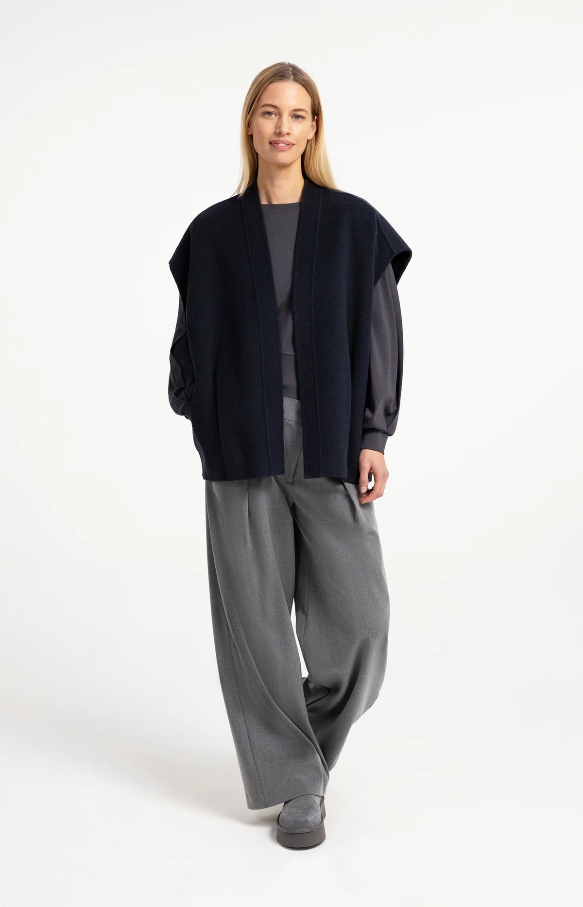 YAYA - Oversized Wool Blend Bodywarmer in Cat Black Melange