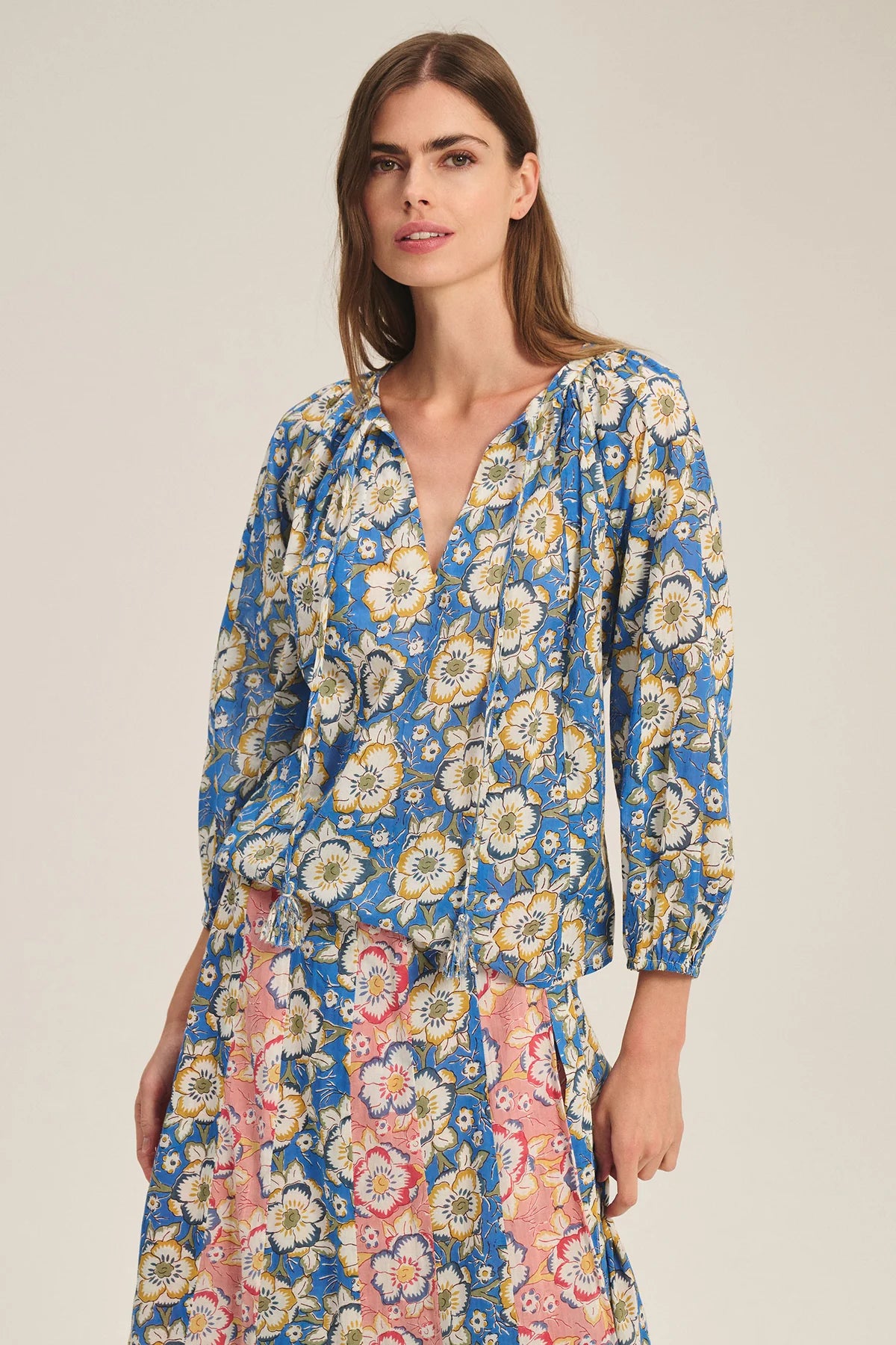 Velvet - Reese - Begonia Cotton Print Top in Asul