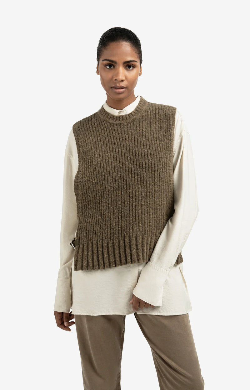 YAYA - Ribbed Sleeveless Sweater with Side Buckles