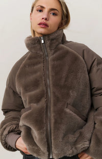 YAYA - Short Teddy Jacket with Padded Sleeves in Brown