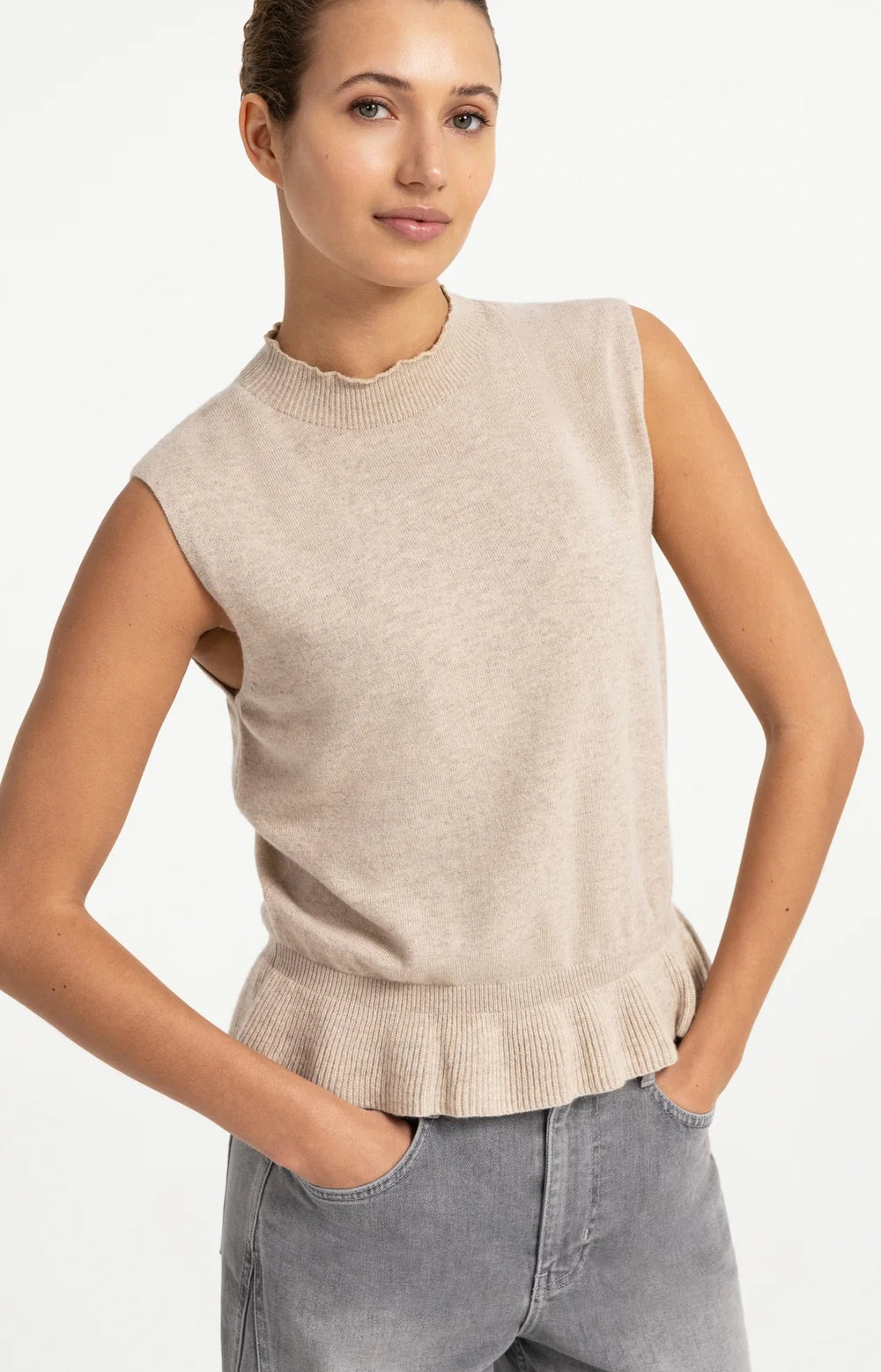YAYA - Sleeveless Sweater with Ruffle Hem in Light Beige Melange